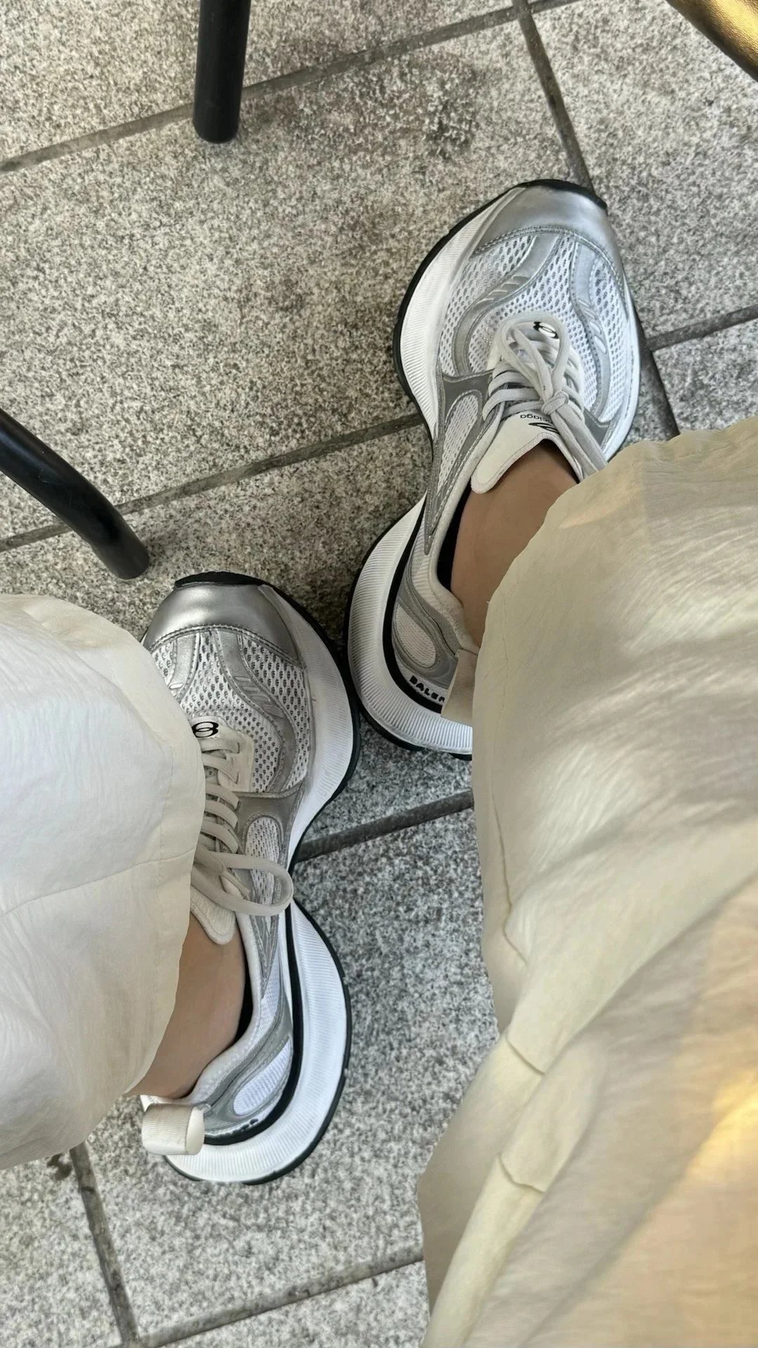 발렌시아가 서킷 스니커즈